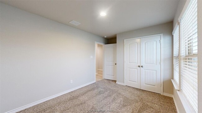 Building Photo - 2148 Chief St