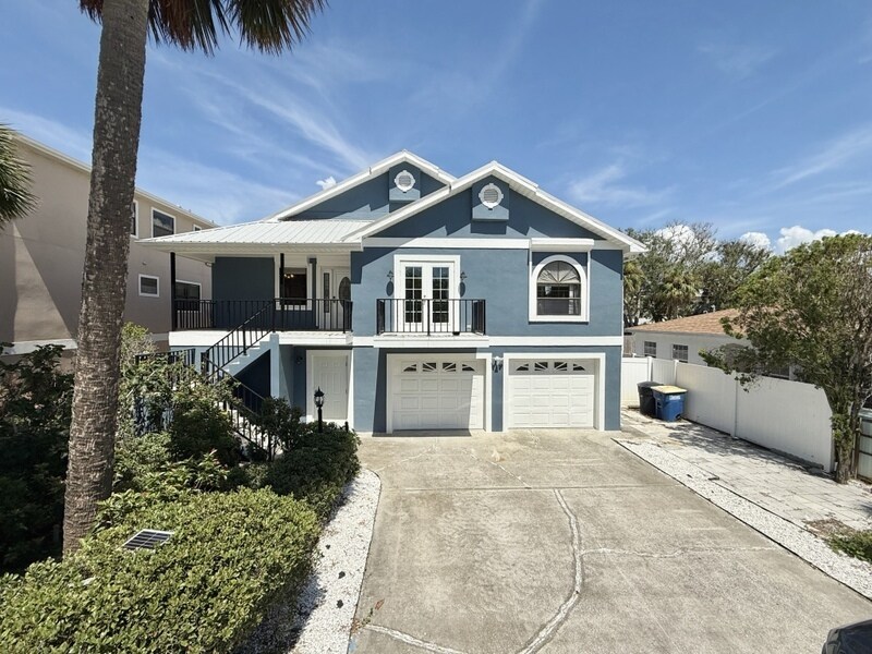Foto principal - 867 Mandalay Ave