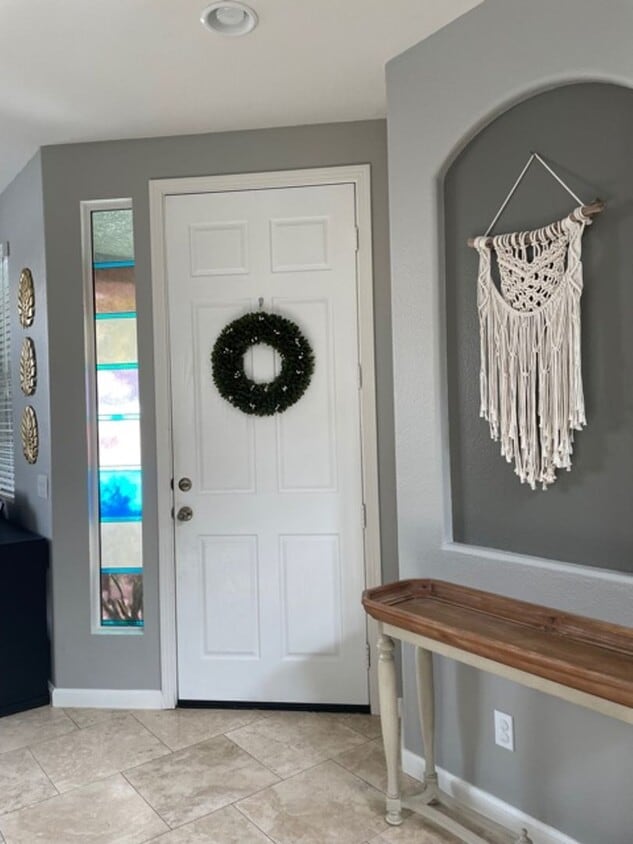 Primary Photo - Beautiful 4 Bdrm, 2.5 Ba, Two story 1,912 ...