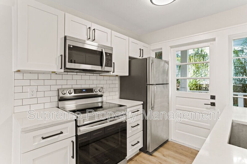 Foto principal - 1151 34th St N