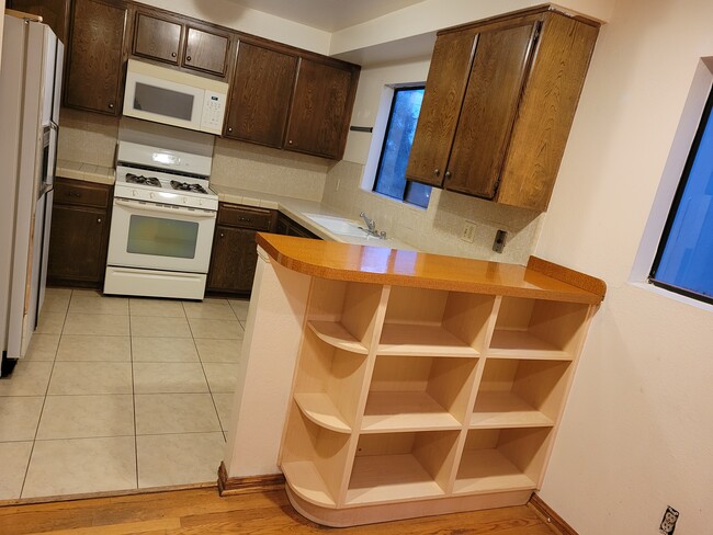 Building Photo - 5336 Corteen Pl