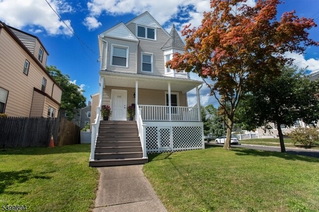 Foto del edificio - 122 N Fullerton Ave