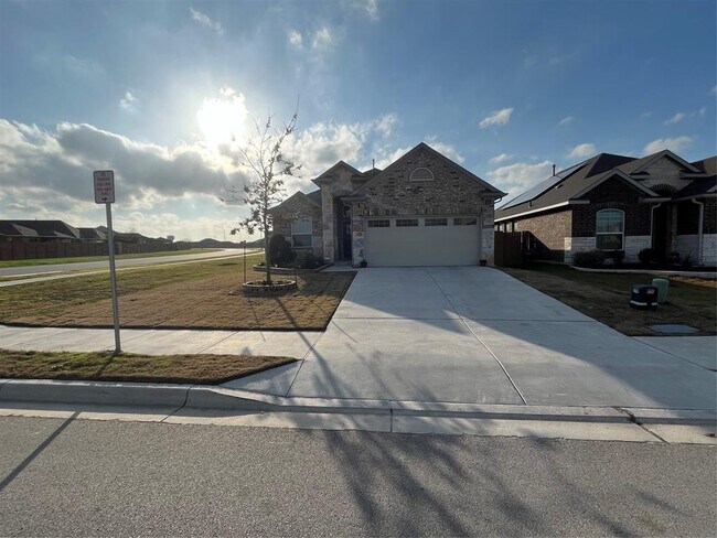 Building Photo - 601 Bridle Creek Dr