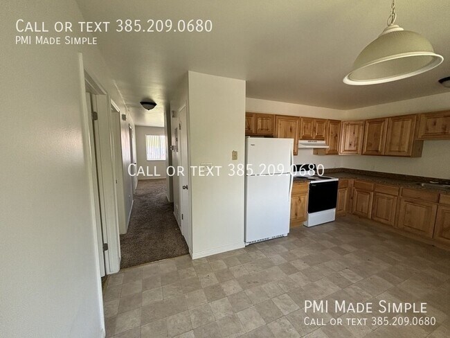 Building Photo - MOVE IN SPECIAL!  Nice 3 bedroom apartment...