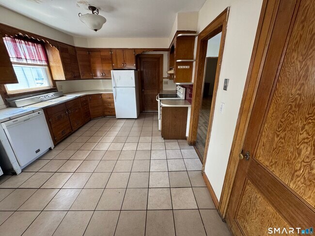 Foto del edificio - 1097 Dixwell Ave