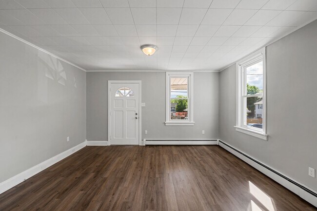 Building Photo - 1143 2nd St