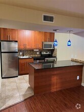 Building Photo - 7685 Northcross Dr
