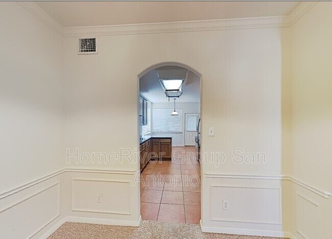 Building Photo - 2138 Belvedere Ct