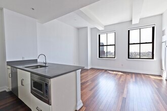 Building Photo - 1 Hanson Pl