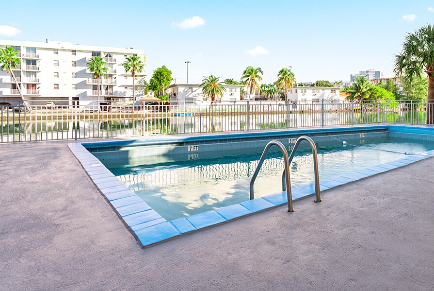 Foto del edificio - Marseille Apts