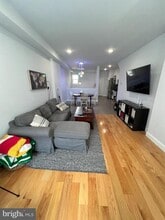 Building Photo - 1113 Wallace St