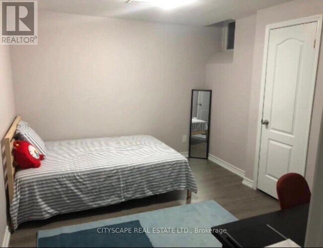 Photo du bâtiment - 16 Larande Ct