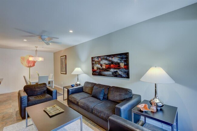 Foto del edificio - 6480 Bayou Glen Rd