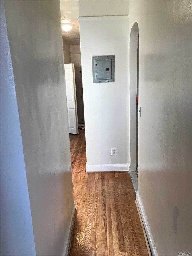 Foto del edificio - 577 Lenox Rd