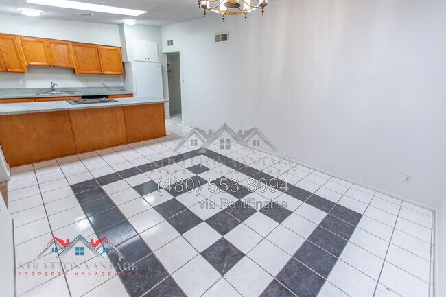 Foto del edificio - 1168 E Alameda Dr