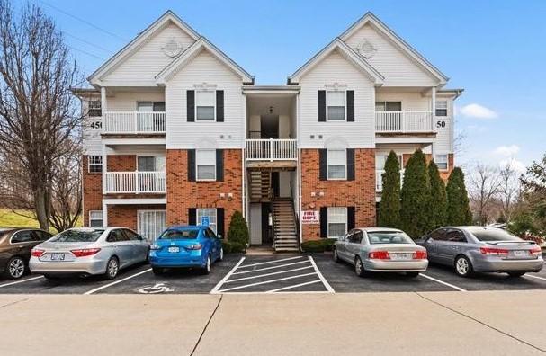Primary Photo - 450 Benton Drive E