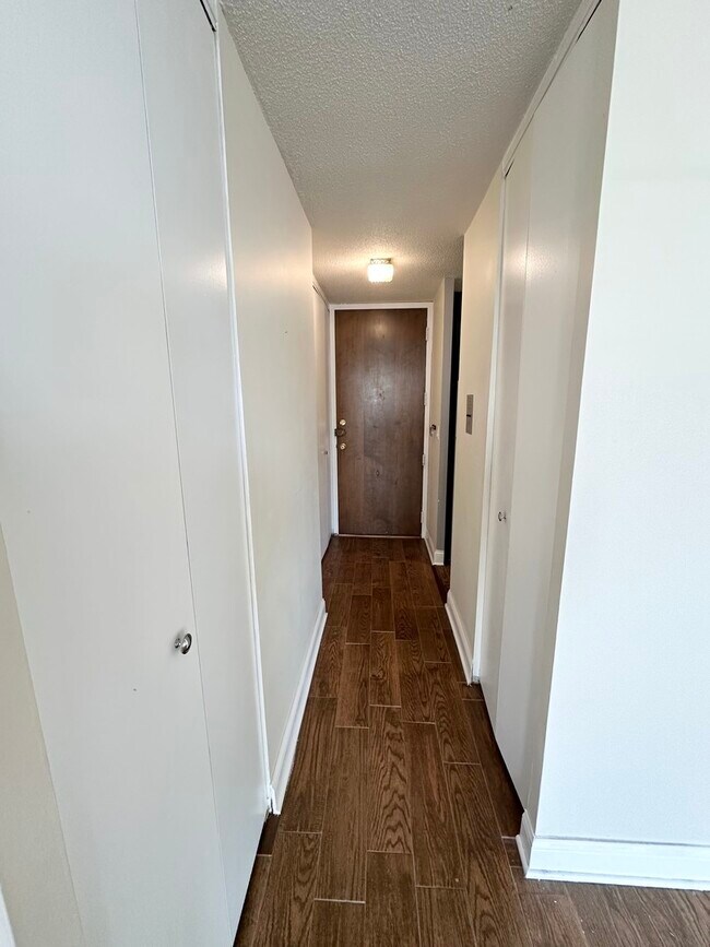 Building Photo - 5100 N Marine Dr