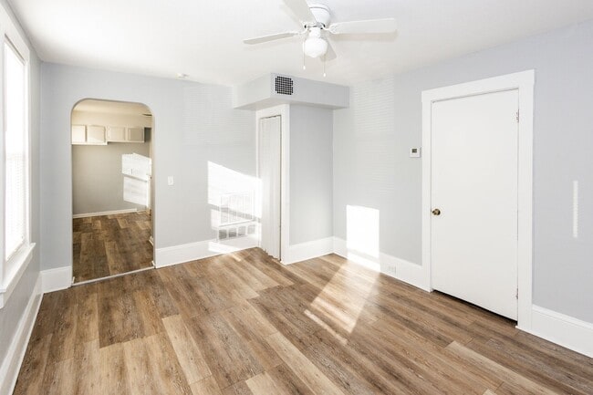 Building Photo - 3132 West 33rd-