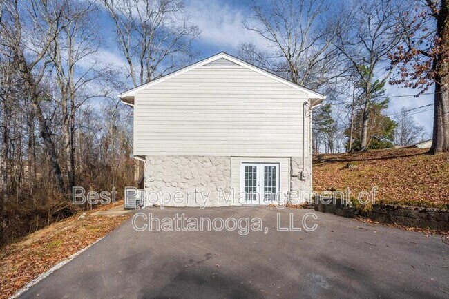 Building Photo - 1313 Timbercrest Ln