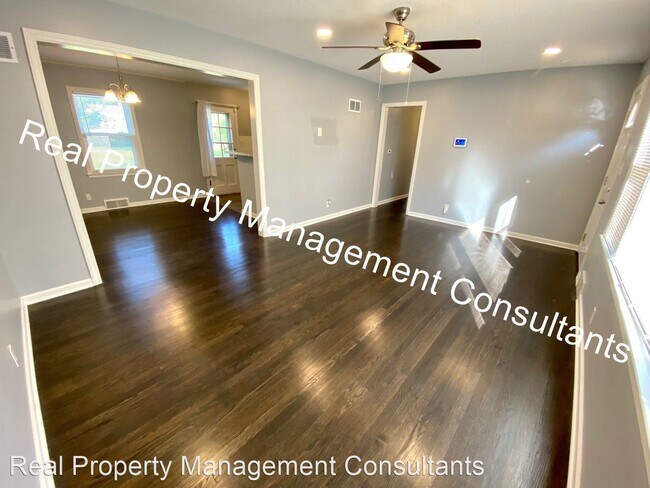 Foto del edificio - 3 br, 1 bath House - 10200 E 69th Ter