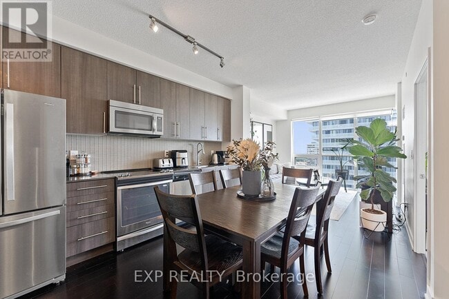 Building Photo - 4311-4011-4011 Brickstone Mews
