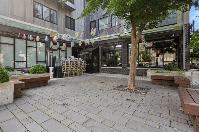 Foto del edificio - 1001 S 17th St