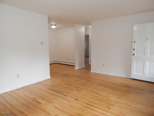 Foto del edificio - 252 Franklin Rd