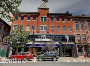 Building Photo - 755 Westminster St