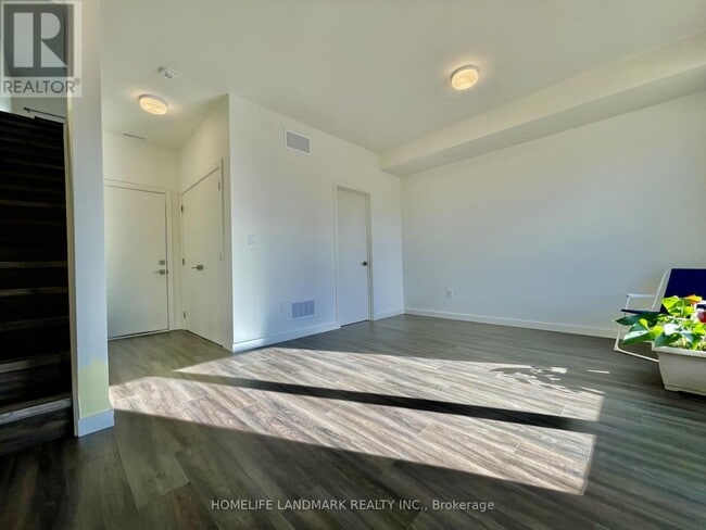 Building Photo - 339 Veterans Dr