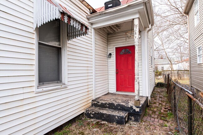 Building Photo - Available for Immediate Lease