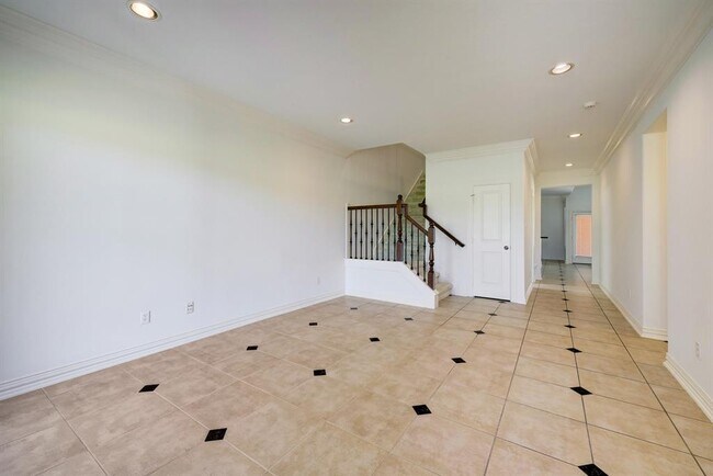 Foto del edificio - 1903 Palm Forest Ln