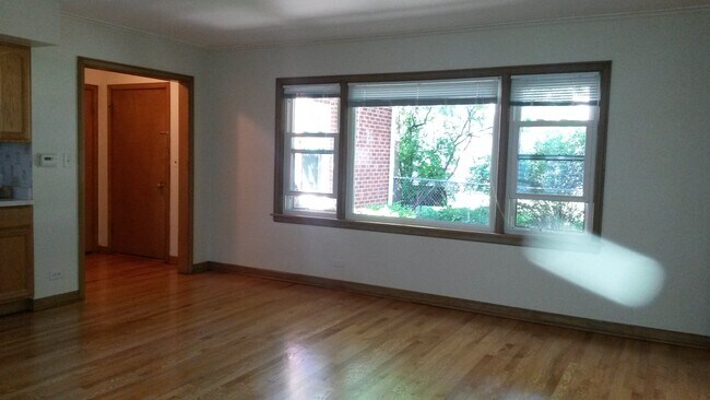 Foto del edificio - 237 S Vine Ave
