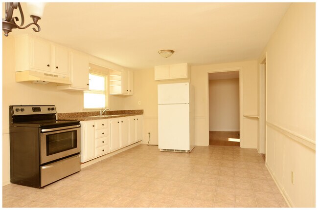 Foto del edificio - 1154 Keene-Troy Rd
