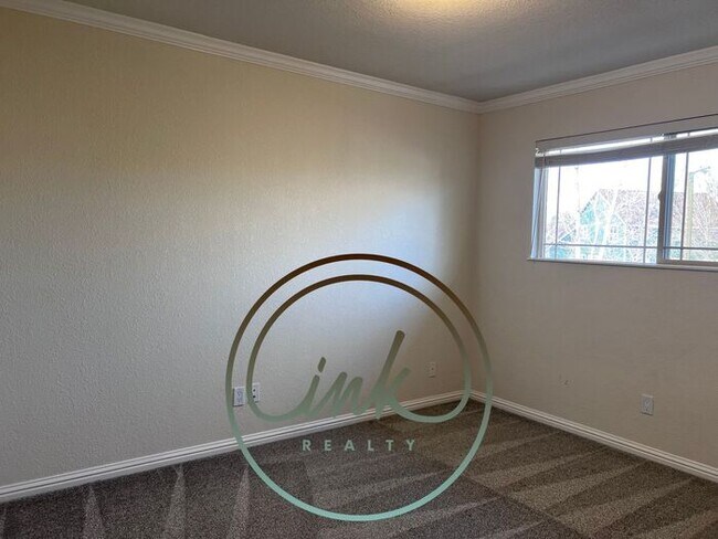 Foto del edificio - Riverview Townhouse