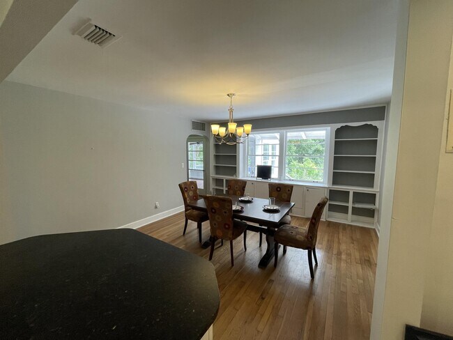 Foto del edificio - 1403 NW 9th Ave