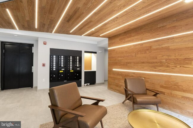 Foto del edificio - 102 W Berks St