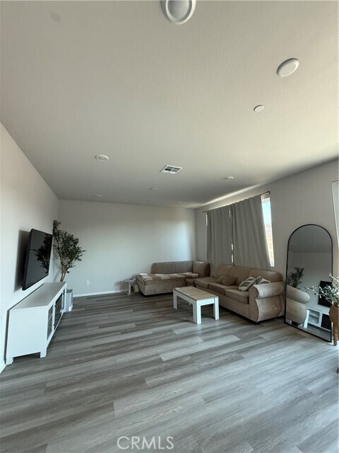 Foto del edificio - 31739 Woodbank Wy