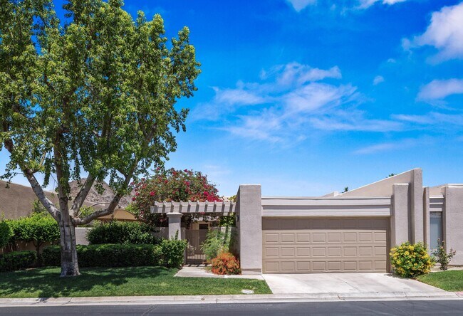 Building Photo - 48114 Cll Seranas