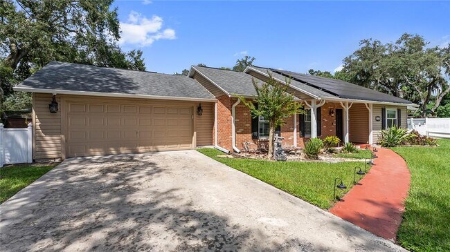 Foto del edificio - 5304 Rosecrest Cir