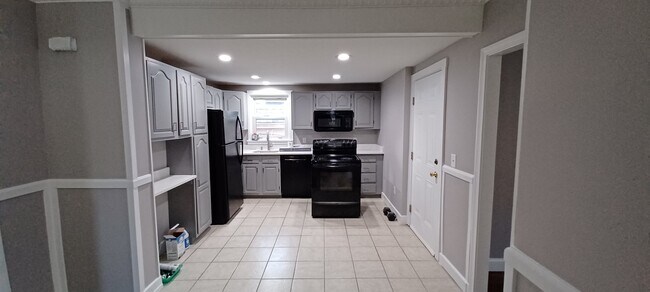 Foto del edificio - 177 Logee St