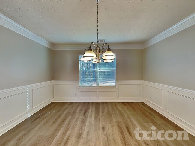 Foto del edificio - 70 Emerson Trail