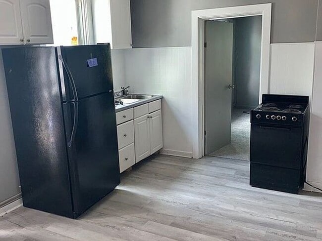 Photo - 124 S 19th St Apartment