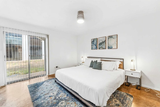 Building Photo - 500 S Congress Ave