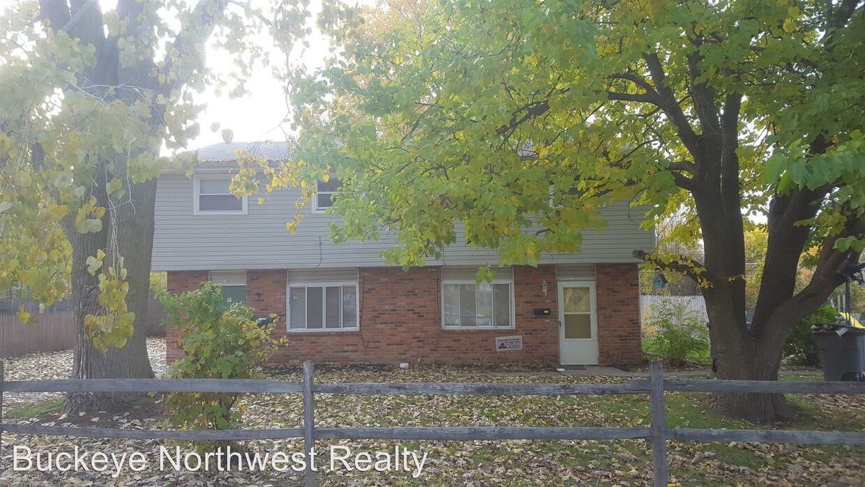 Primary Photo - 132 Poplar St