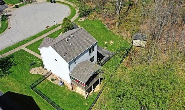 Building Photo - 290 Shady Glen Dr