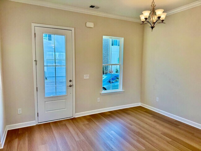 Foto del edificio - Discover Coastal Living at Its Finest in Marketview, Market Common – Now Leasing!