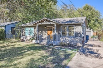 Building Photo - 1204 W St Johns Ave