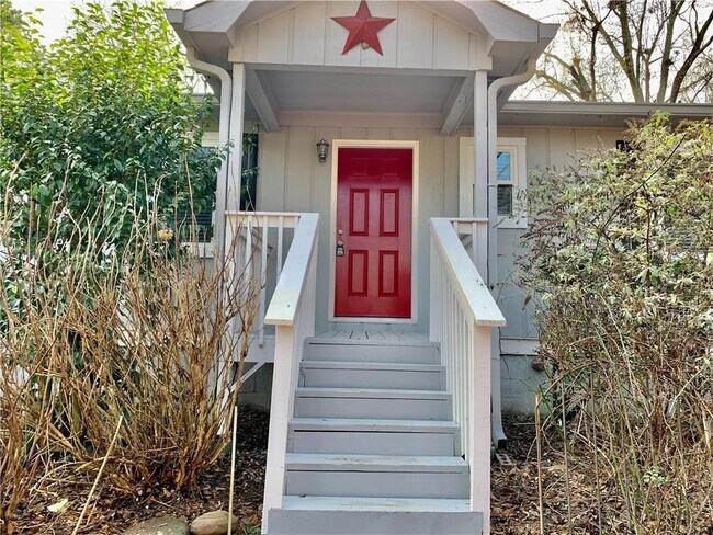 Foto del edificio - 322 Powder Springs St