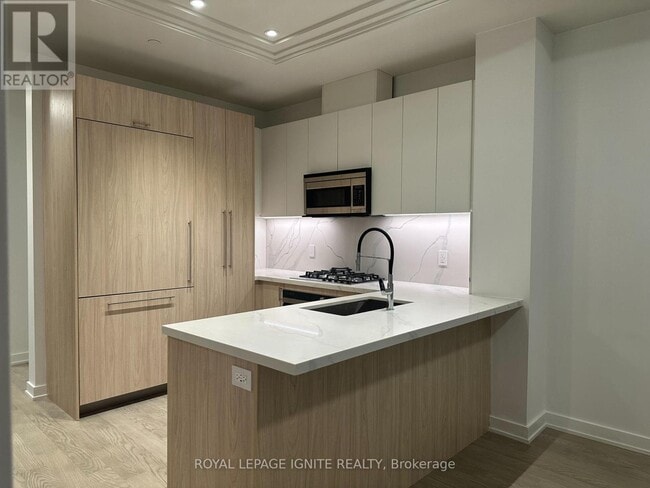 Building Photo - 123 Maurice Dr