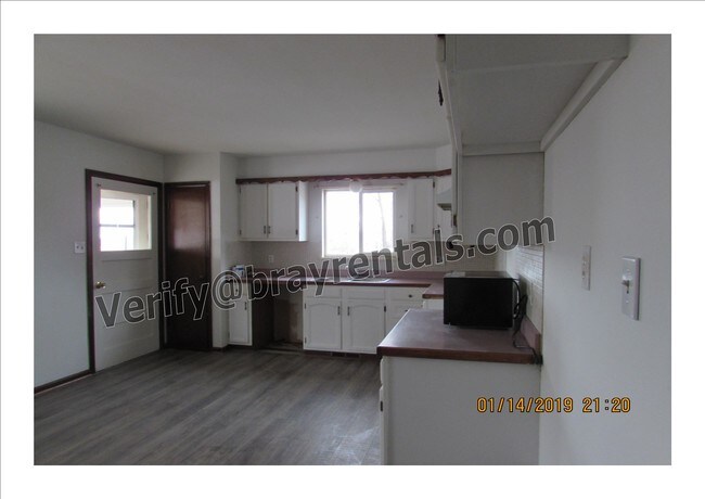 Foto del edificio - 3615 Front St